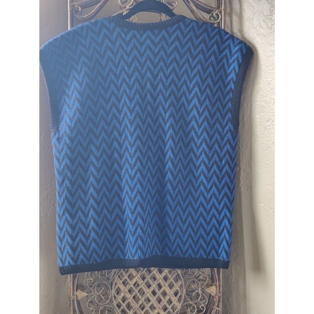 Vintage Pendleton Wool Sweater Vest Womens Size L Blue Black Chevron Pockets - Picture 3 of 11